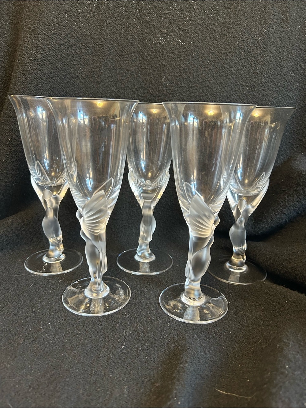 Fabergé Clear Kissing Dove Stem Wine Glasses